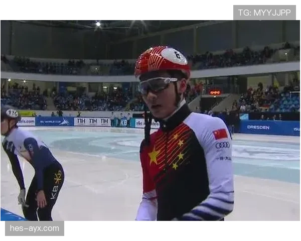 任子威训练完直接拎走一冰箱蛋白粉，这哪是吃饭是进货吧